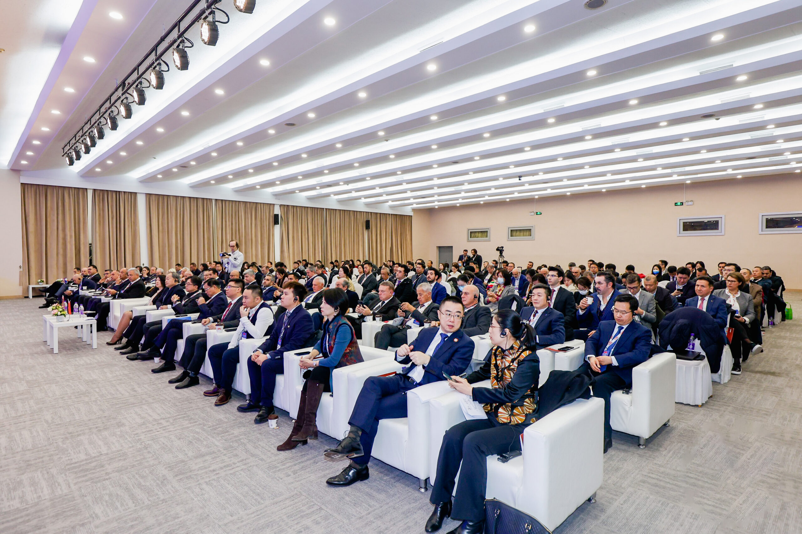 GLOBAL SUPPLY CHAIN ON THE AGENDA